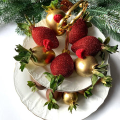 " Noel" Milk Chocolate Covered Strawberries