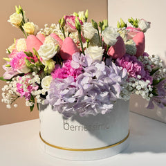 " Edem" Chocolate Covered Strawberries And Flower Arrangement